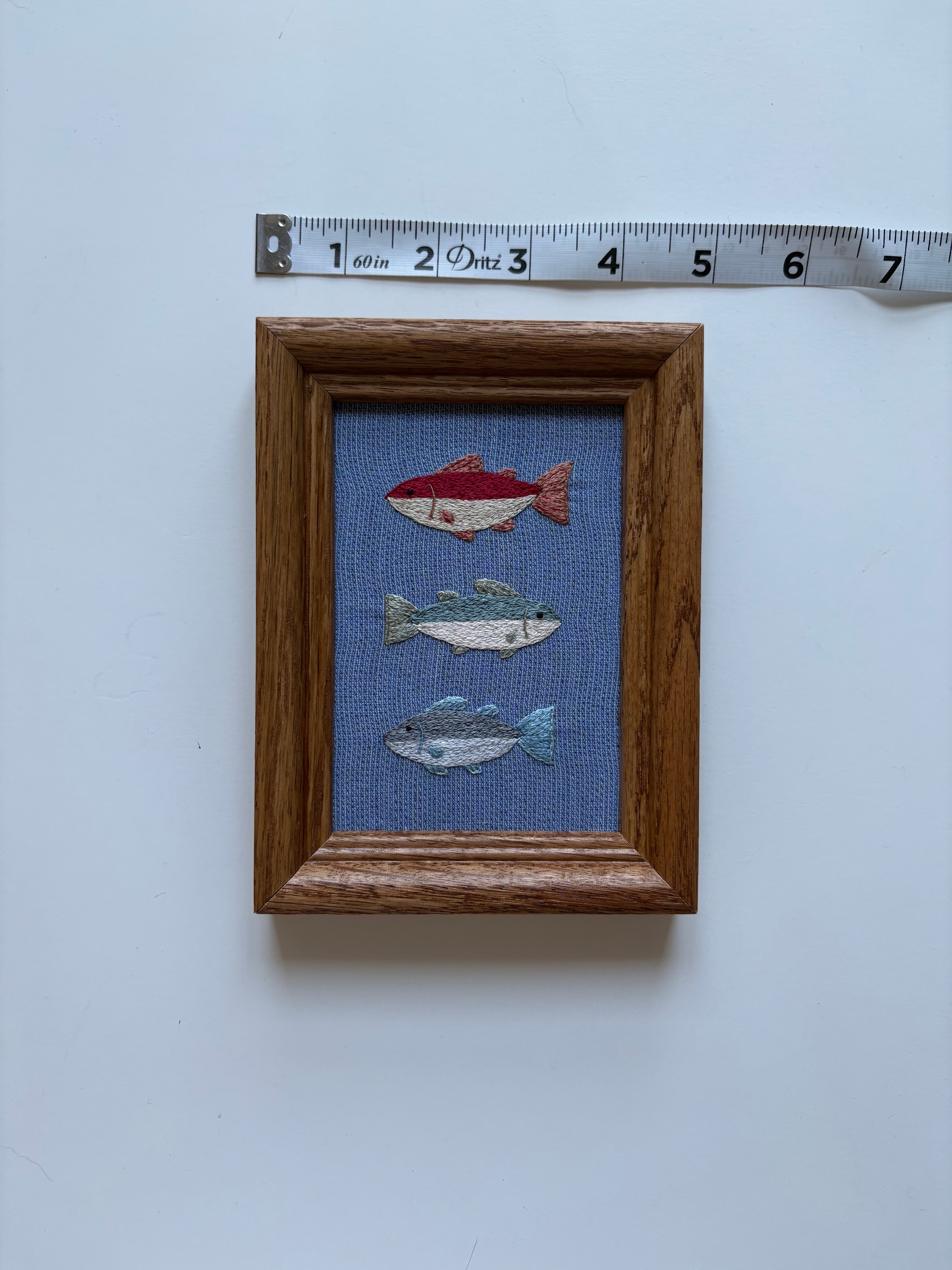 Upcycled Framed Embroidery: 3 fishy friends