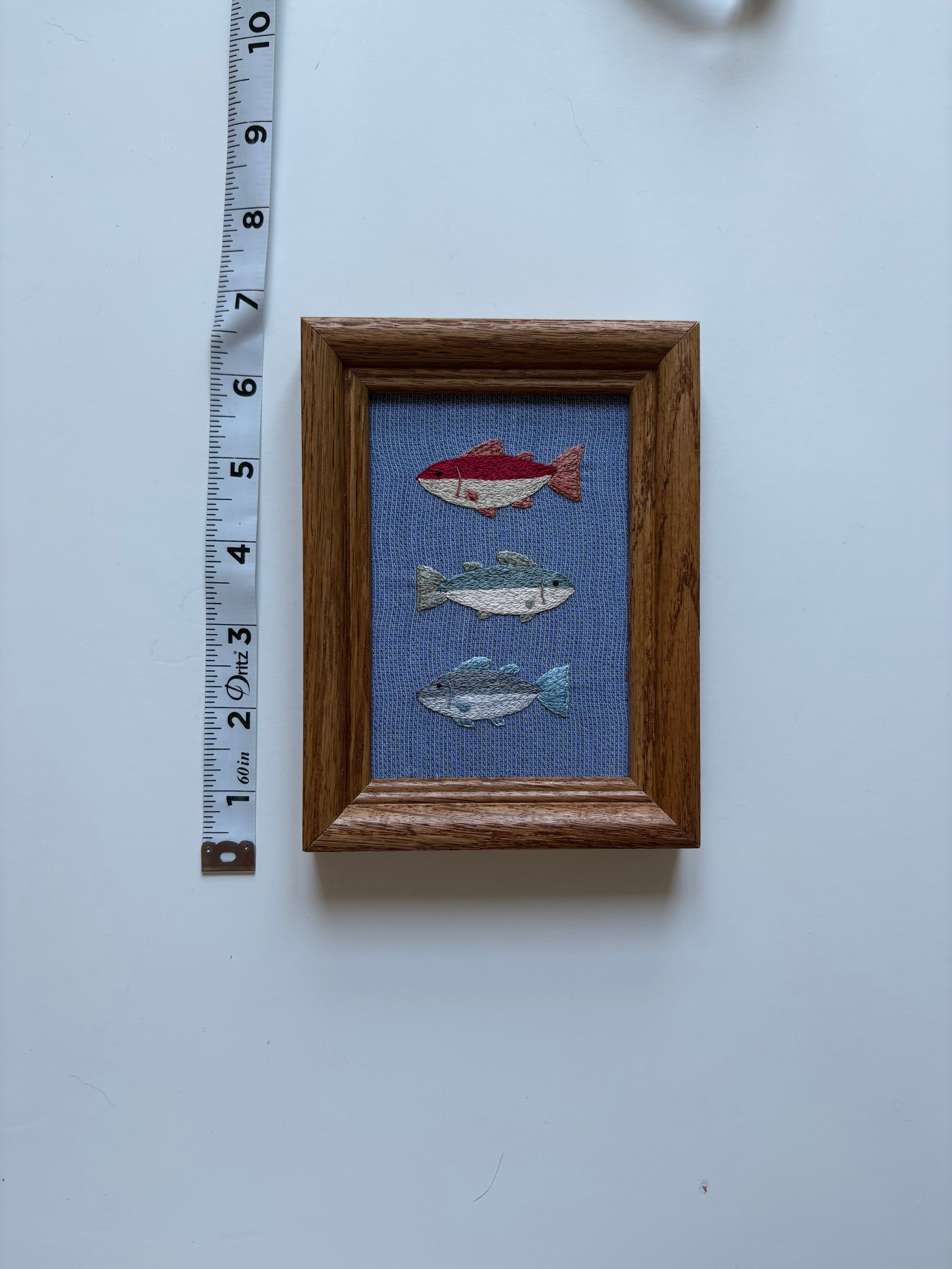 Upcycled Framed Embroidery: 3 fishy friends